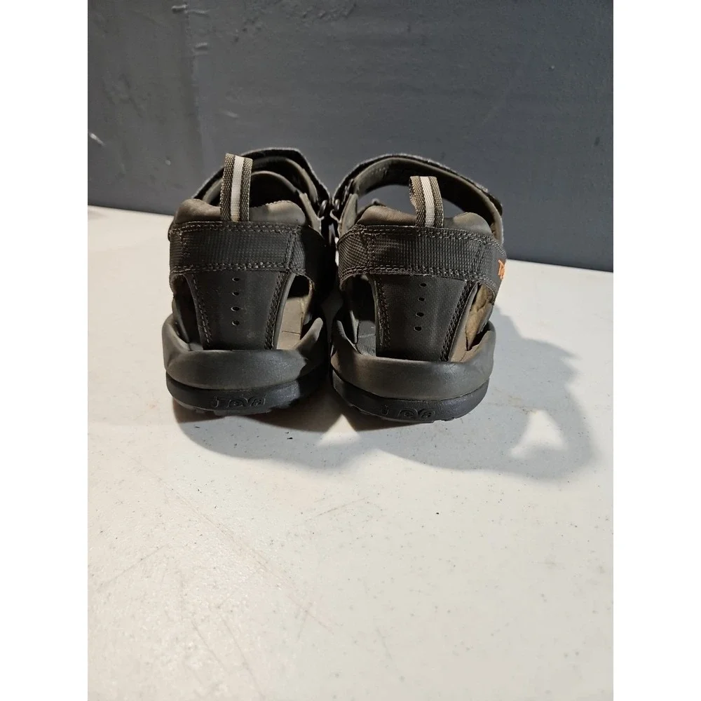 TEVA Dozer Sandals Mens 11 Brown Adjustable Hiking Fishing Closed Toe Sandal(S59
